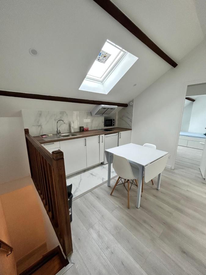 F3 Au Grenier D'Une Maison Massy  Eksteriør billede